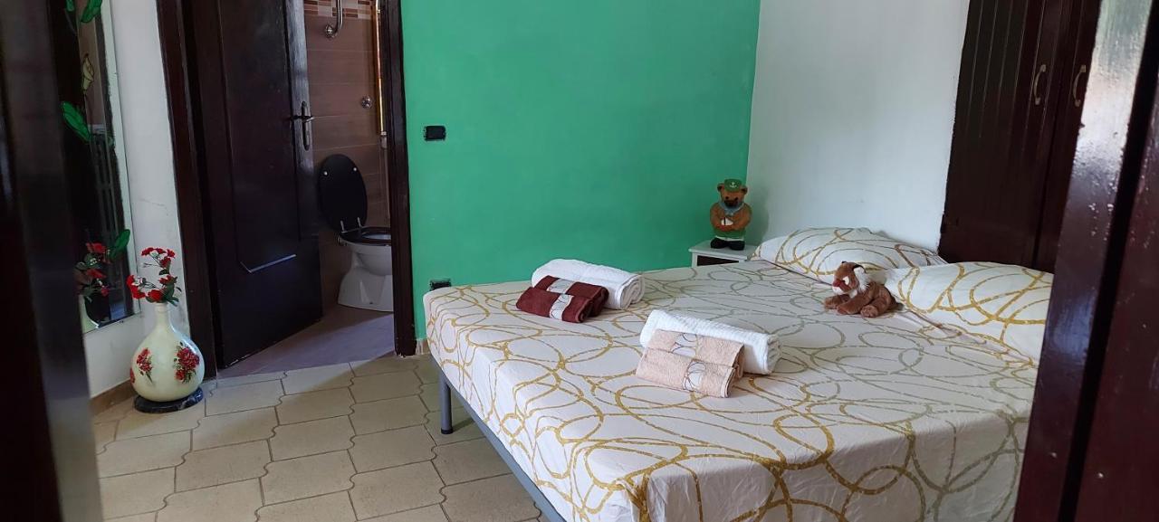 Casale Di Pesche Bed & Breakfast Екстериор снимка